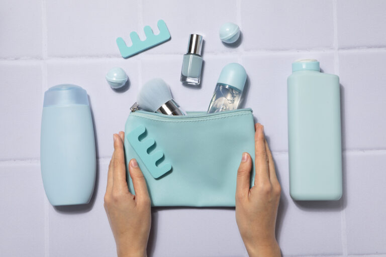 AI-powered travel essentials and the Rise of the Smart 50 ml Kit